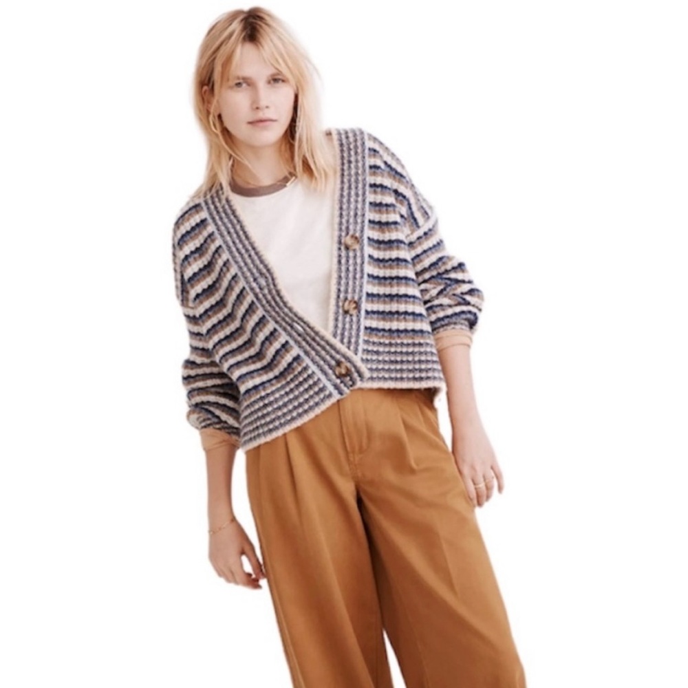 Madewell Waller Oversized Cropped Wool
Blend Button Cardigan Sweater Size XXS
